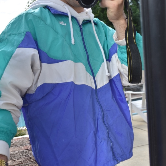 NIKE 70s Vintage Windbreaker ZipUp - Picture 2 of 7